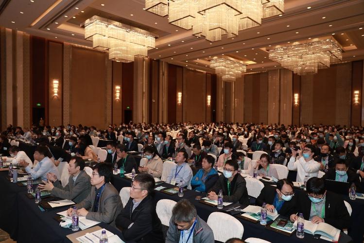 我校承办的第五届全国离子液体与绿色过程学术会议隆重召开